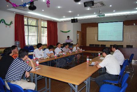 学院院长刘昌胜介绍动漫之家概况
